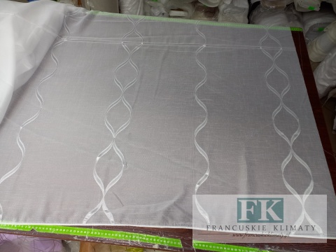 MATERIAŁ , TKANINA BATYST WZÓR 290 cm BIEL