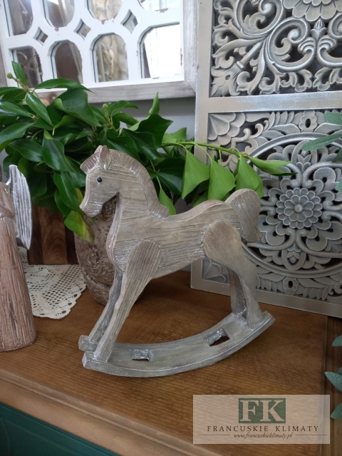 KOŃ NA BIEGUNACH 30 CM ANTYCZNE DREWNO