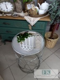 STOLIK METALOWY 63 cm W KOLORZE SREBRA Z LUSTRZANYM BLATEM