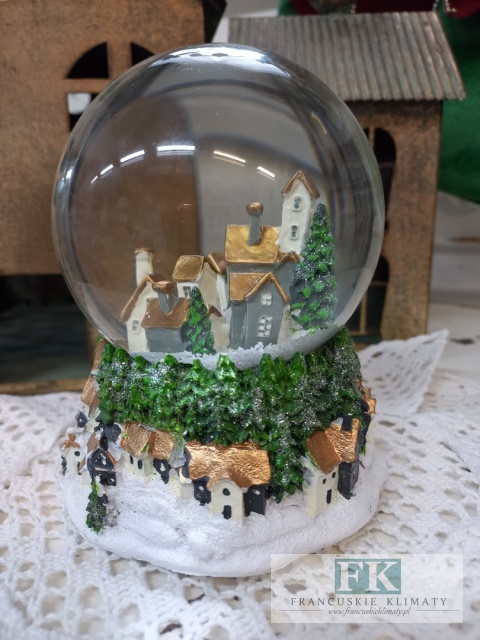 KULA ŚNIEŻNA Z POZYTYWKĄ 15 CM "KOŚCIÓŁEK"