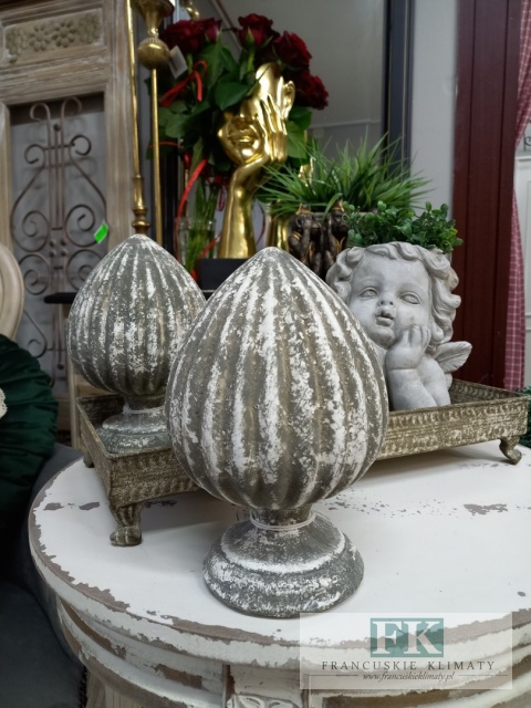 FIGURA  KARCZOCH NA NÓŻCE 20,5 cm , shabby prowansja