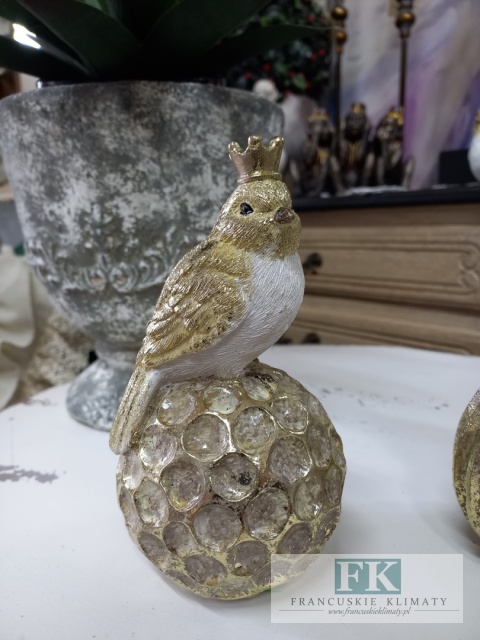 FIGURA PTASZEK NA KULI "KRÓL" 16 cm biel złoto brokat