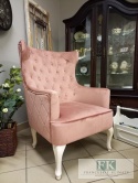 ZACHWYCAJĄCY FOTEL USZAK 117 CM plusz brudny róż