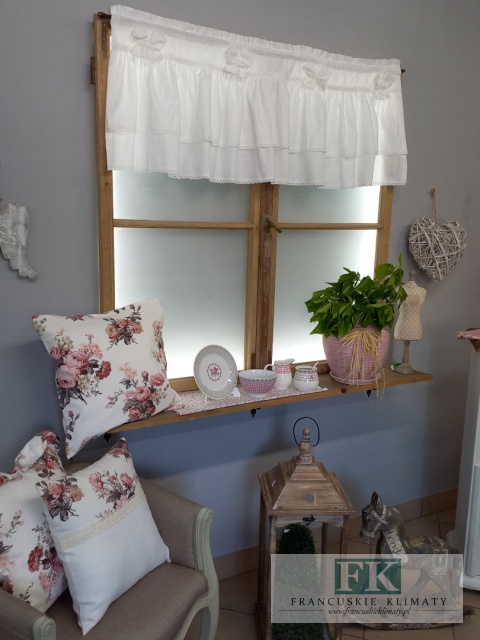 ZAZDROSTKA SZYTA KOKARDKA BIEL 120/45 BAWEŁNA SHABBY