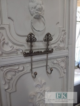 METALOWY WIESZAK ŚCIENNY Z 2 HAKAMI 14,5 CM , SREBRNY