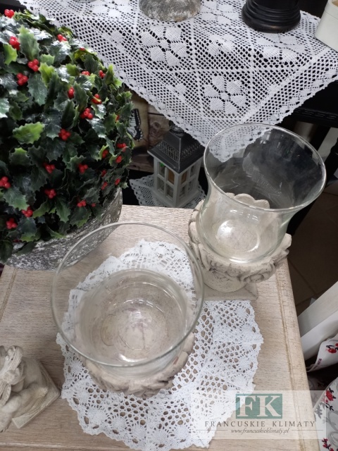 ŚWIECZNIK , LAMPION NA NODZE 27 CM SHABBY