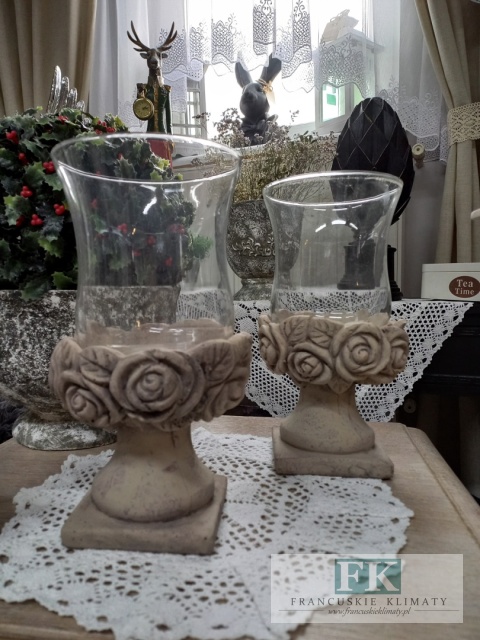 ŚWIECZNIK , LAMPION NA NODZE 27 CM SHABBY