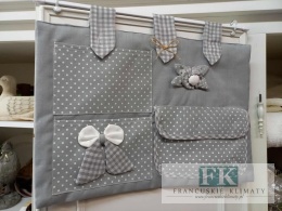 WIELOFUNKCYJNY ORGANIZER na szelkach z kwiatuszkiem i kokardką SHABBY