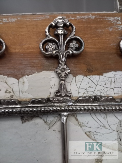 METALOWY WIESZAK ŚCIENNY Z 4 HAKAMI 23,5 CM , SREBRNY