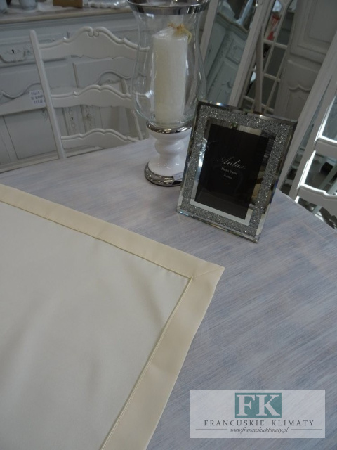 BIEŻNIK SERWETA CLASSIC KREMOWY 85X85 PROWANSJA SHABBY CHIC VINTAGE LOFT BIEŻNIK SERWETA CLASSIC KREMOWY 85X85 PROWANSJA SHABBY CHIC VINTAGE LOFT