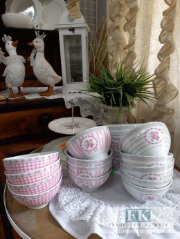 KOLEKCJA PINK ROSES MISECZKA poj. 550 ml. styl francuski, shabby, vintage