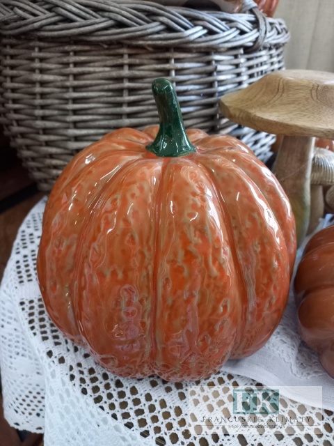 DEKORACJNA FIGURA DYNIA 20 CM CERAMIKA