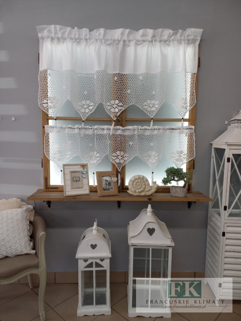 ZAZDROSTKA SZYDEŁKOWA "BABCINE ROBÓTKI" 70/150 BIEL , PROWANSJA , SHABBY ZAZDROSTKA SZYDEŁKOWA "BABCINE ROBÓTKI" 70/150 BIEL , PROWANSJA , SHABBY