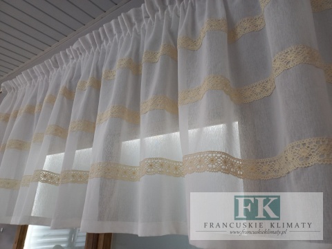 ZAZDROSTKA LAMBREKIN BATYST KORONKA 330/80 , PROWANSJA , SHABBY CHIC, VINTAGE , RETRO