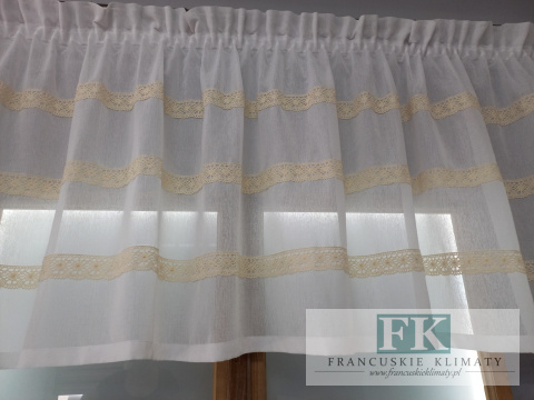 ZAZDROSTKA LAMBREKIN BATYST KORONKA 330/80 , PROWANSJA , SHABBY CHIC, VINTAGE , RETRO