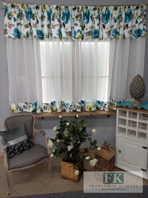 FIRANA Z LAMBREKINEM I MARGINESEM DOLNYM KWIATY VELVET ETAMINA ECRU 400/150 FIRANA Z LAMBREKINEM I MARGINESEM DOLNYM KWIATY VELVET ETAMINA ECRU 400/150
