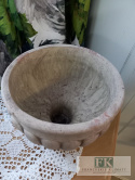 OSŁONKA DONICA NA NÓŻCE WYS 17 CM CERAMICZNO - BETONOWA ,DO WNĘTRZ I OGRODÓW