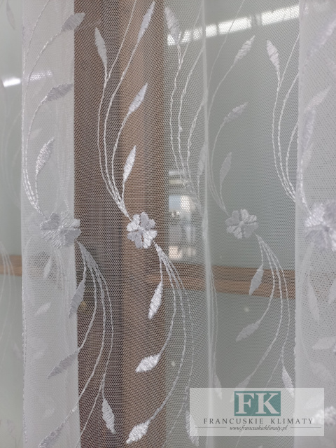 FIRANA TIUL PIĘKNY HAFT 400/140 BIEL